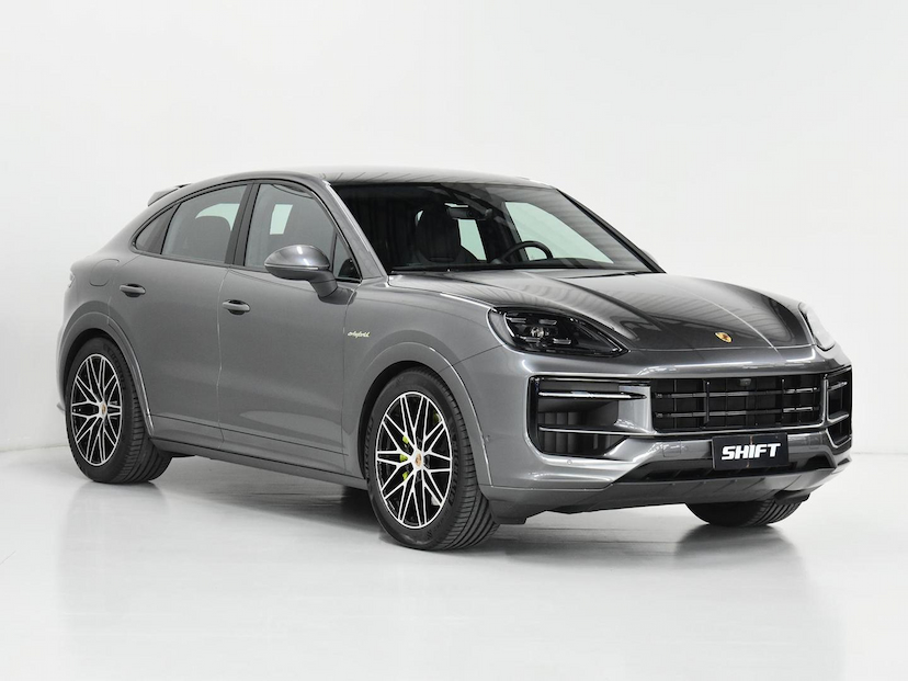 Foto do veículo PORSCHE CAYENNE  COUPE 3.0 V6 (HÍBRIDO) 2026 615 KM 899.000,00