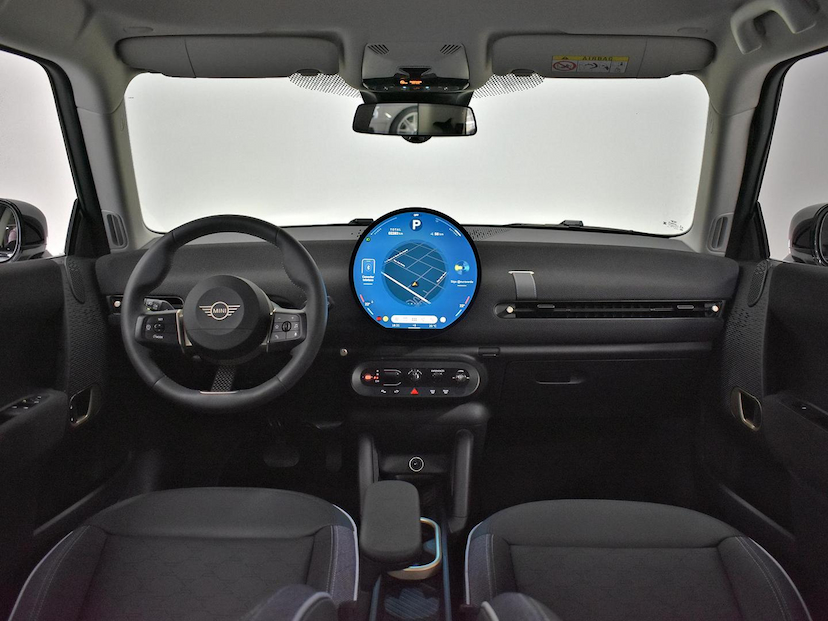 Foto do veículo MINI COOPER  E 2024 2.290 KM 199.000,00