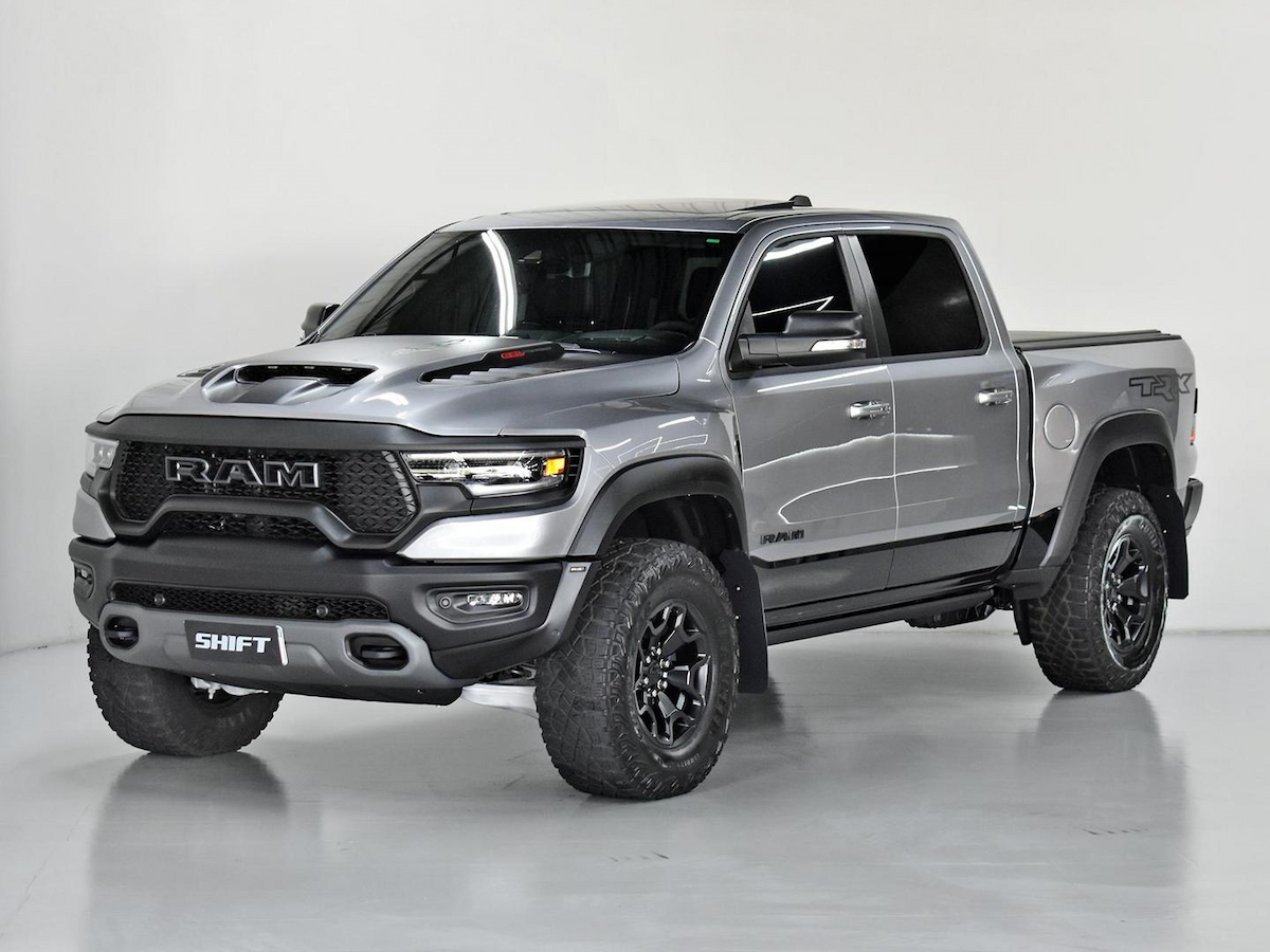 Foto do veículo RAM 1500  TRX 2021/2021 22.660 KM R$ 1.000.000,00