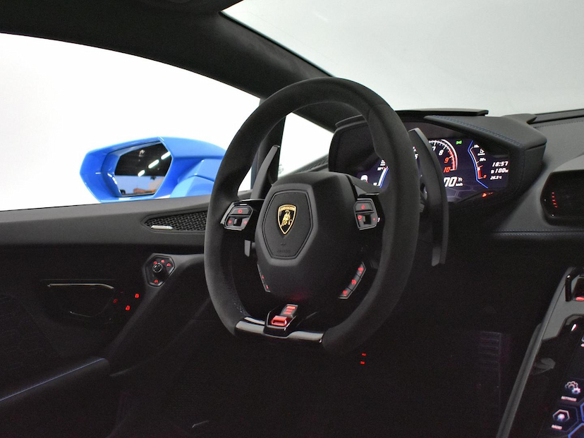 Foto do veículo LAMBORGHINI HURACÁN  EVO COUPE LP 640-4 2020 10.305 KM 3.500.000,00