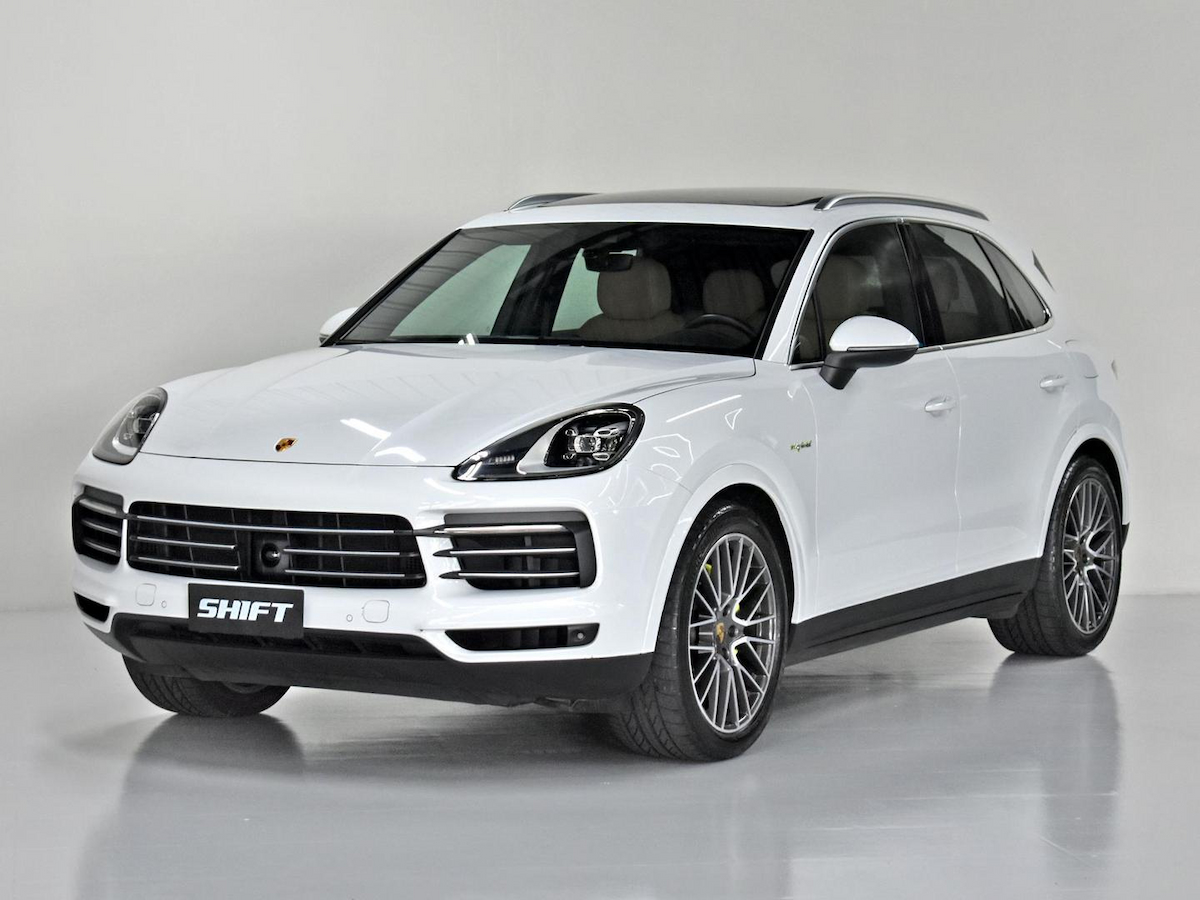 Foto do veículo PORSCHE CAYENNE  3.0 V6 462CV (HIBRIDO) 2020/2021 44.420 KM R$ 465.000,00