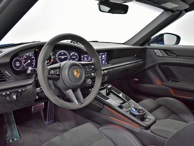 Foto do veículo PORSCHE 911  TARGA 4GTS 2022 6.175 KM 1.040.000,00