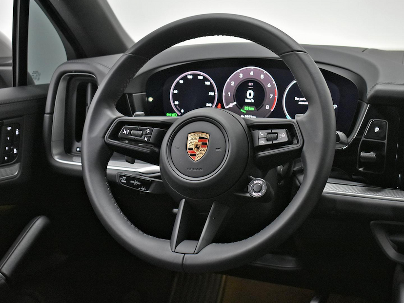 Foto do veículo PORSCHE CAYENNE  COUPE 3.0 V6 (HÍBRIDO) 2024 6.285 KM 820.000,00