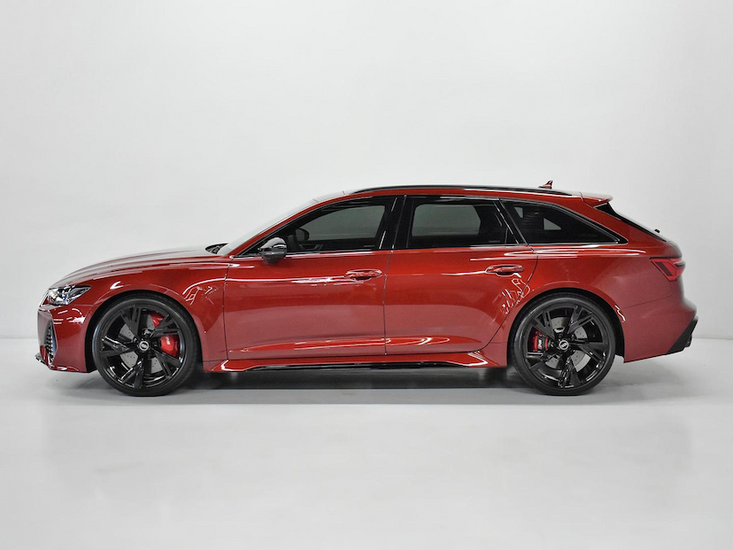 Foto do veículo AUDI RS6 RS6 4.0 AVANT.PERF TFSI QUAT.TIP.(HIB) 2025 2.840 KM 1.090.000,00
