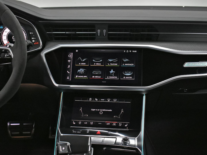 Foto do veículo AUDI RS6 RS6 4.0 AVANT.PERF TFSI QUAT.TIP.(HIB) 2025 2.840 KM 1.090.000,00