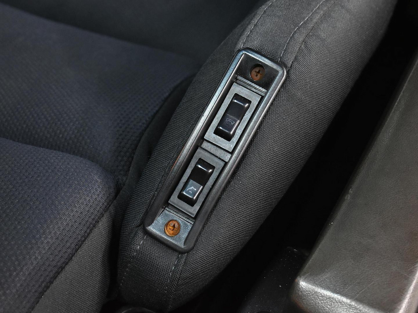 Foto do veículo CHEVROLET CORVETTE  5.7 2P 1987 92.815 KM 335.000,00