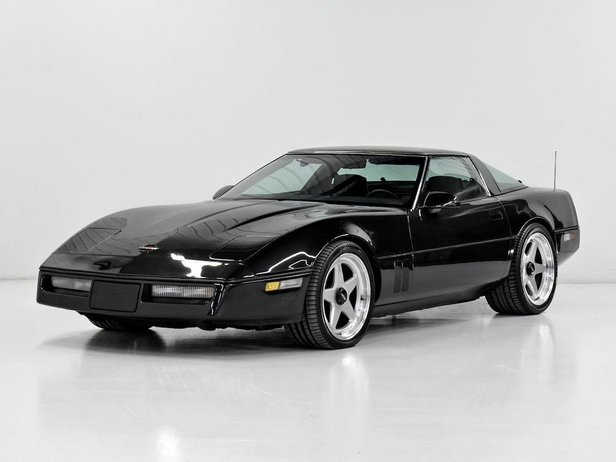 Foto do veículo CHEVROLET CORVETTE  5.7 2P 1987/1987 92.815 KM R$ 335.000,00