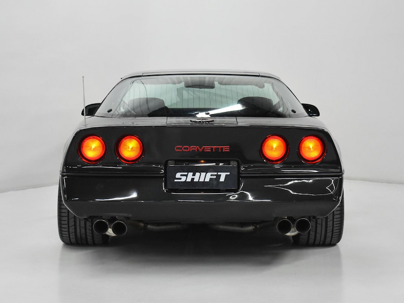 Foto do veículo CHEVROLET CORVETTE  5.7 2P 1987 92.815 KM 335.000,00