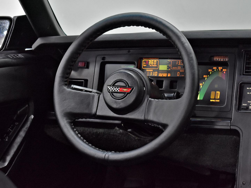 Foto do veículo CHEVROLET CORVETTE  5.7 2P 1987 92.815 KM 335.000,00