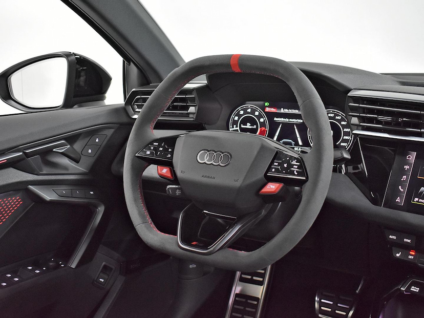 Foto do veículo AUDI RS3  SEDAN 2.5 TFSI QUATTRO S-TRONIC 2026 2.545 KM 575.000,00