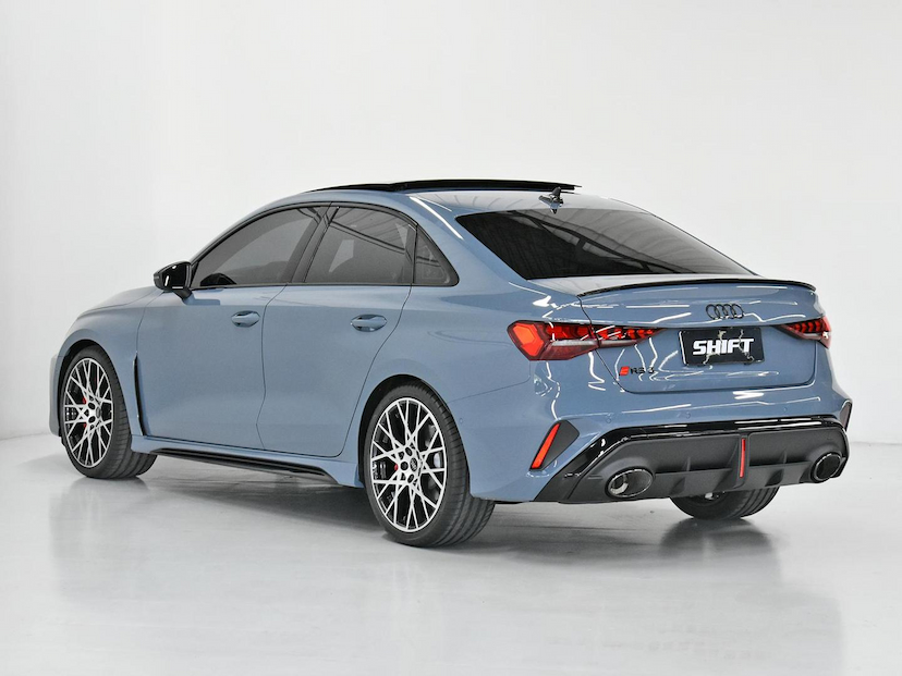 Foto do veículo AUDI RS3  SEDAN 2.5 TFSI QUATTRO S-TRONIC 2026 2.545 KM 575.000,00