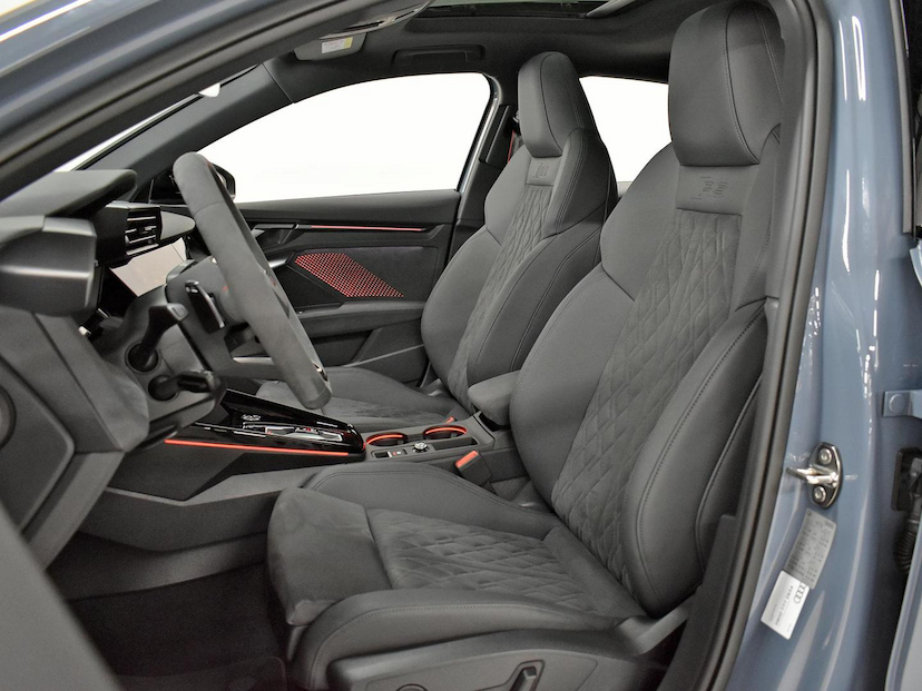 Foto do veículo AUDI RS3  SEDAN 2.5 TFSI QUATTRO S-TRONIC 2026 2.545 KM 575.000,00