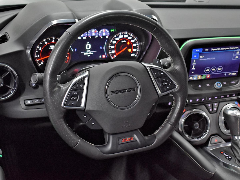 Foto do veículo CHEVROLET CAMARO  2SS 6.2 V8 AT 2019 24.315 KM 380.000,00