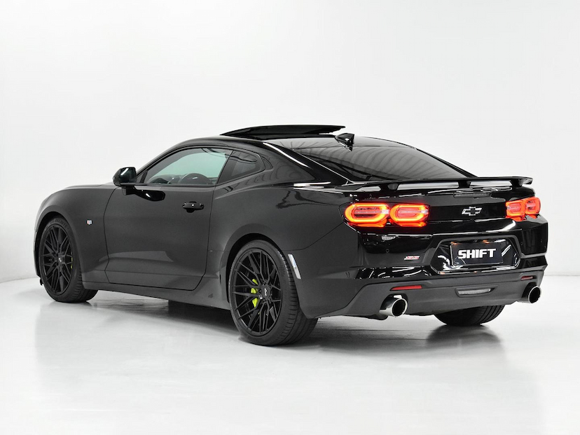 Foto do veículo CHEVROLET CAMARO  2SS 6.2 V8 AT 2019 24.315 KM 380.000,00