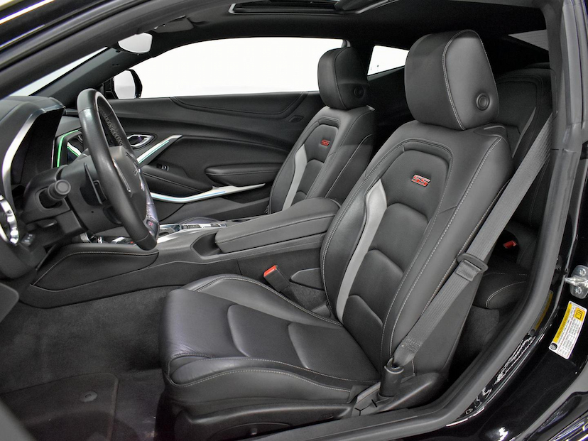 Foto do veículo CHEVROLET CAMARO  2SS 6.2 V8 AT 2019 24.315 KM 380.000,00