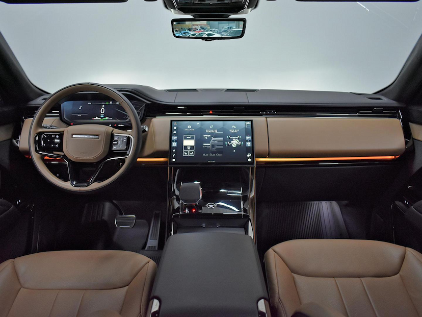 Foto do veículo LAND ROVER RANGE ROVER AUTOBIOGRAPHY RANGE R. . 3.0 P550E (HÍB.) 2025 9.225 KM 1.030.000,00