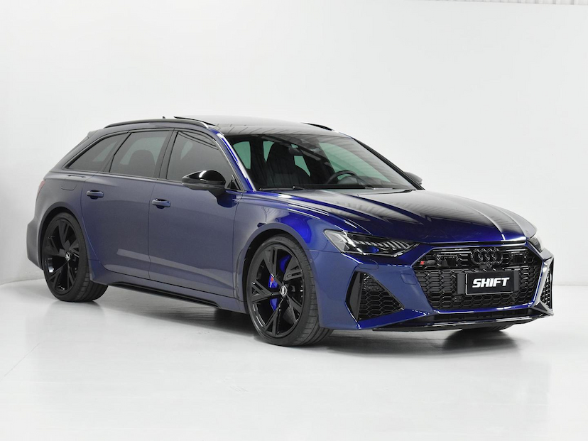 Foto do veículo AUDI RS6  4.0 AVANT TFSI BI-TB QUAT.TIP.(HIB.) 2021 26.220 KM 787.000,00