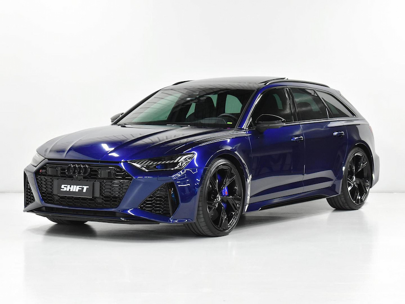 Foto do veículo AUDI RS6  4.0 AVANT TFSI BI-TB QUAT.TIP.(HIB.) 2021 26.220 KM 787.000,00