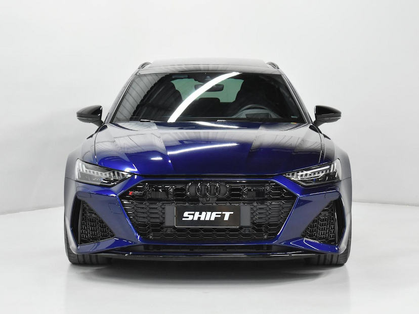 Foto do veículo AUDI RS6  4.0 AVANT TFSI BI-TB QUAT.TIP.(HIB.) 2021 26.220 KM 787.000,00