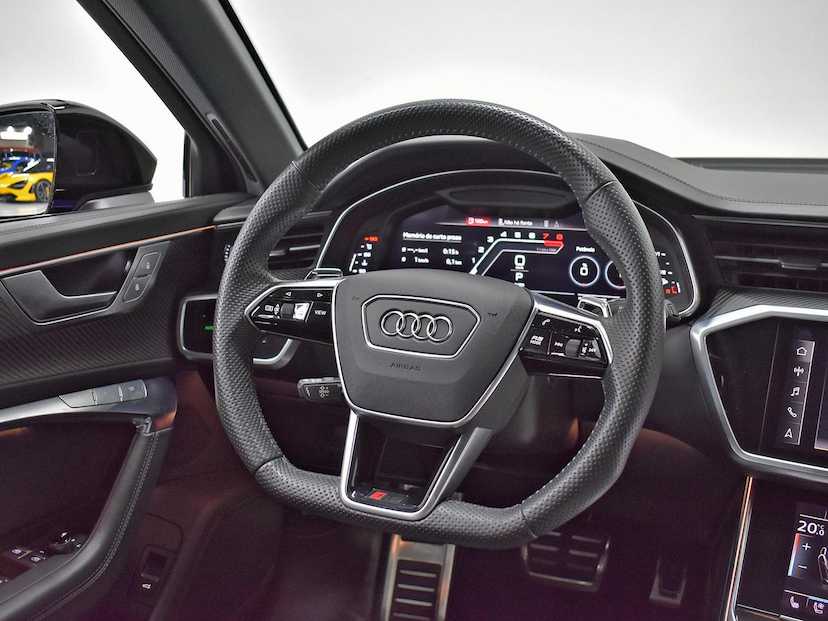 Foto do veículo AUDI RS6  4.0 AVANT TFSI BI-TB QUAT.TIP.(HIB.) 2021 26.220 KM 787.000,00