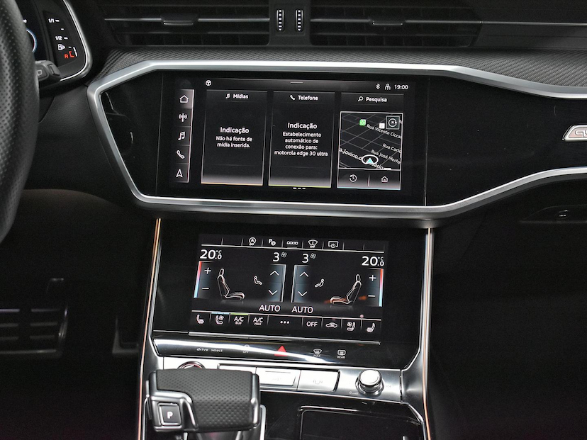 Foto do veículo AUDI RS6  4.0 AVANT TFSI BI-TB QUAT.TIP.(HIB.) 2021 26.220 KM 787.000,00
