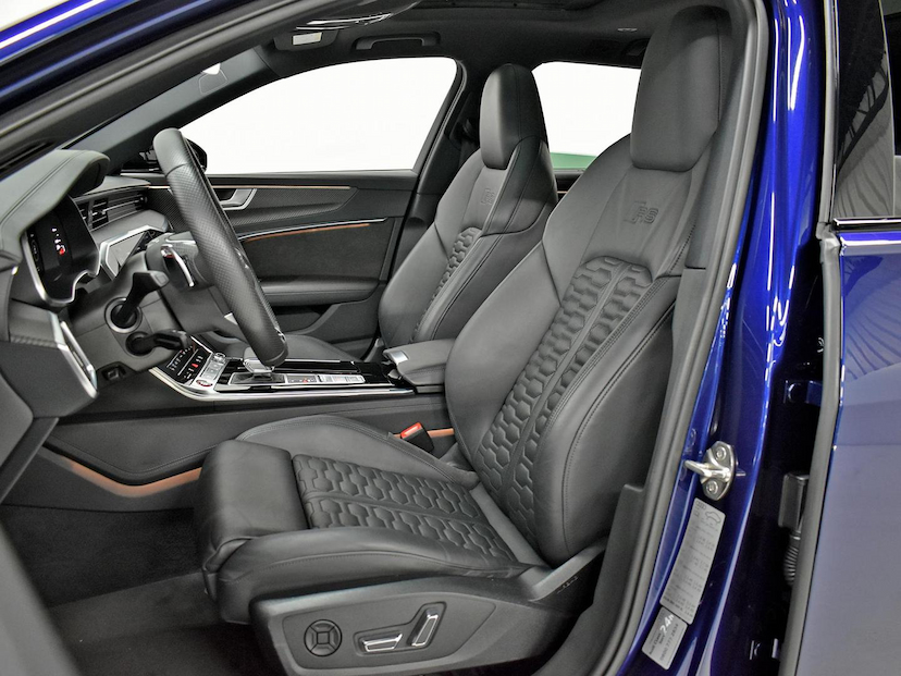 Foto do veículo AUDI RS6  4.0 AVANT TFSI BI-TB QUAT.TIP.(HIB.) 2021 26.220 KM 787.000,00
