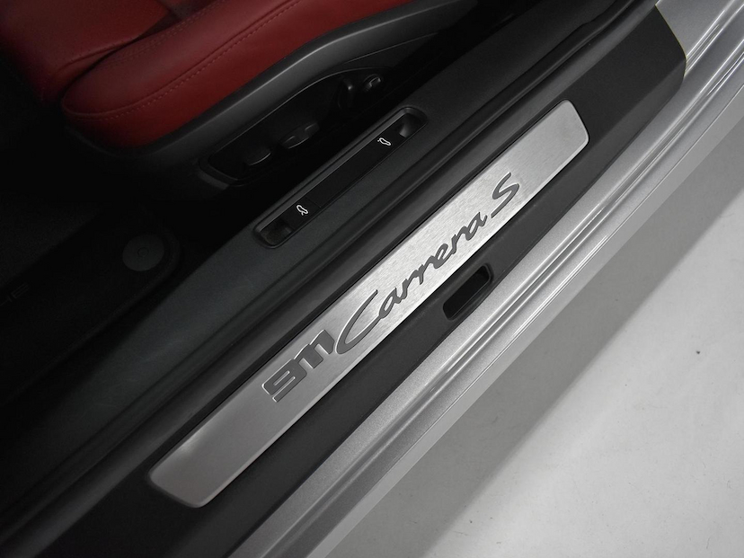 Foto do veículo PORSCHE 911  CARRERA S 3.0 450 CV 2020 17.640 KM 729.000,00