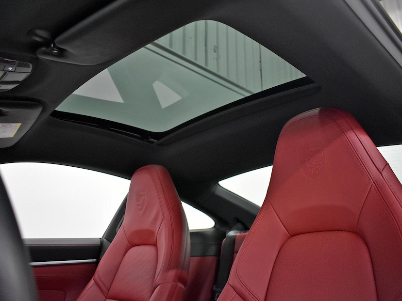 Foto do veículo PORSCHE 911  CARRERA S 3.0 450 CV 2020 17.640 KM 729.000,00