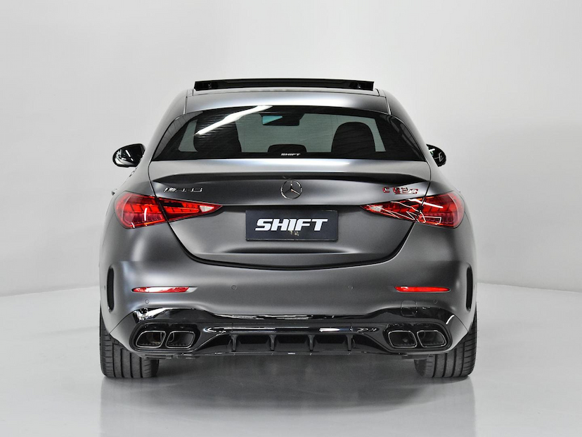 Foto do veículo MERCEDES-BENZ C 63 AMG C-63 AMG S E PERFORMANCE (HÍBRIDO) 2024 4.475 KM 770.000,00