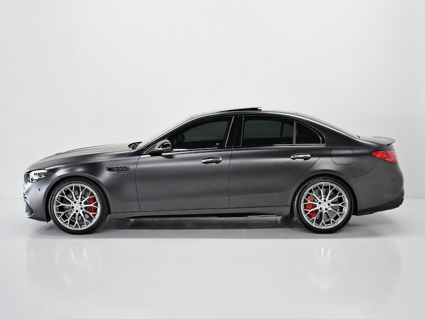 Foto do veículo MERCEDES-BENZ C 63 AMG C-63 AMG S E PERFORMANCE (HÍBRIDO) 2024 4.475 KM 770.000,00