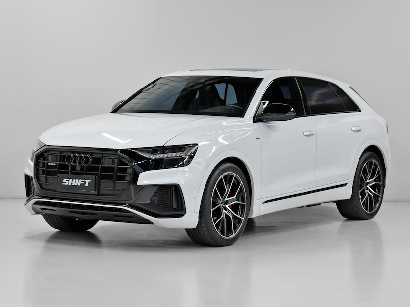 Foto do veículo AUDI Q8  PERF.BLACK 3.0 TFSI QUAT. S-TR/(HíB.) 2022 53.830 KM 360.000,00