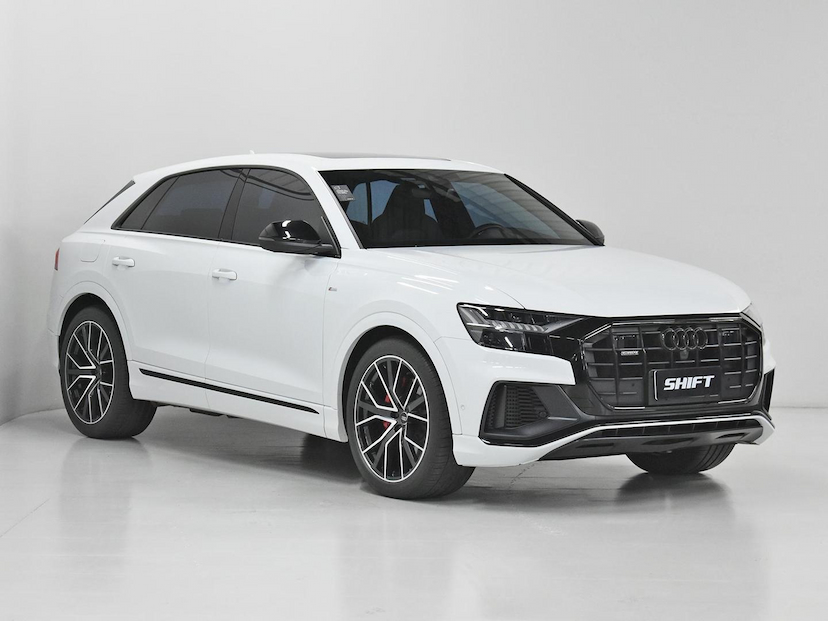 Foto do veículo AUDI Q8  PERF.BLACK 3.0 TFSI QUAT. S-TR/(HíB.) 2022 53.830 KM 360.000,00