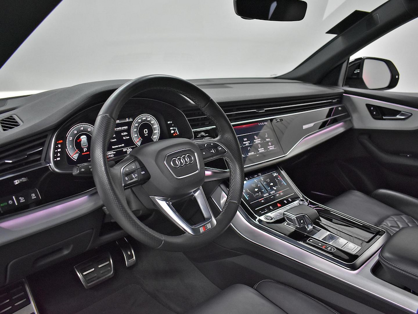 Foto do veículo AUDI Q8  PERF.BLACK 3.0 TFSI QUAT. S-TR/(HíB.) 2022 53.830 KM 360.000,00