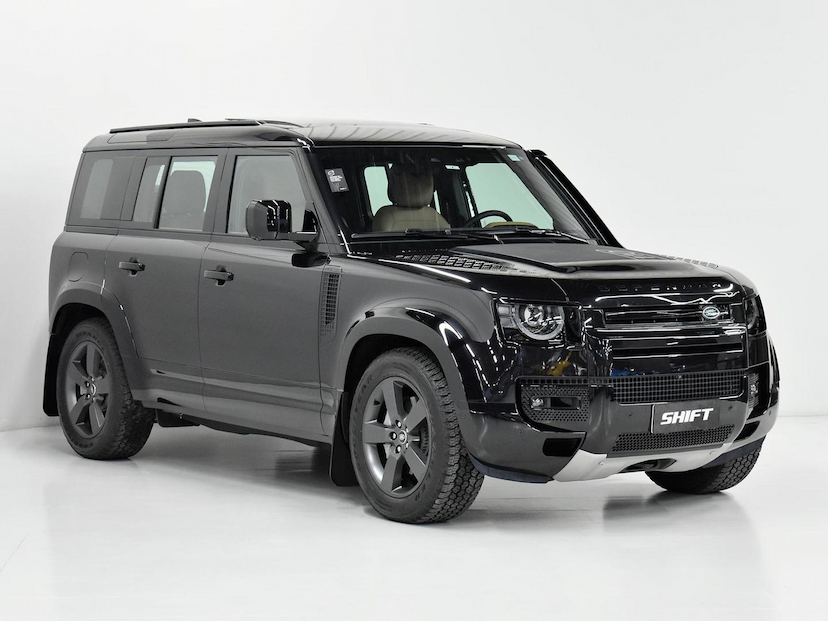 Foto do veículo LAND ROVER DEFENDER LAND ROVER  110 X-DY.HSE D350 DIE AUT. HIB 2025 10.915 KM 730.000,00
