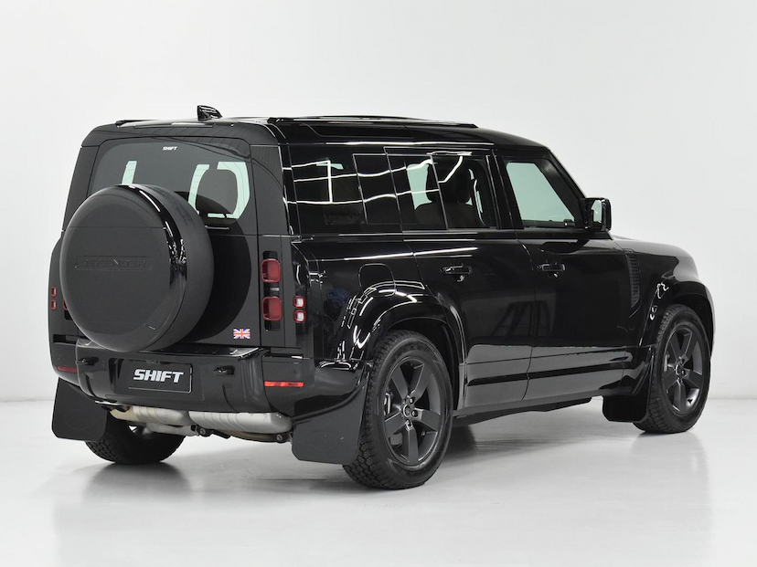 Foto do veículo LAND ROVER DEFENDER LAND ROVER  110 X-DY.HSE D350 DIE AUT. HIB 2025 10.915 KM 730.000,00