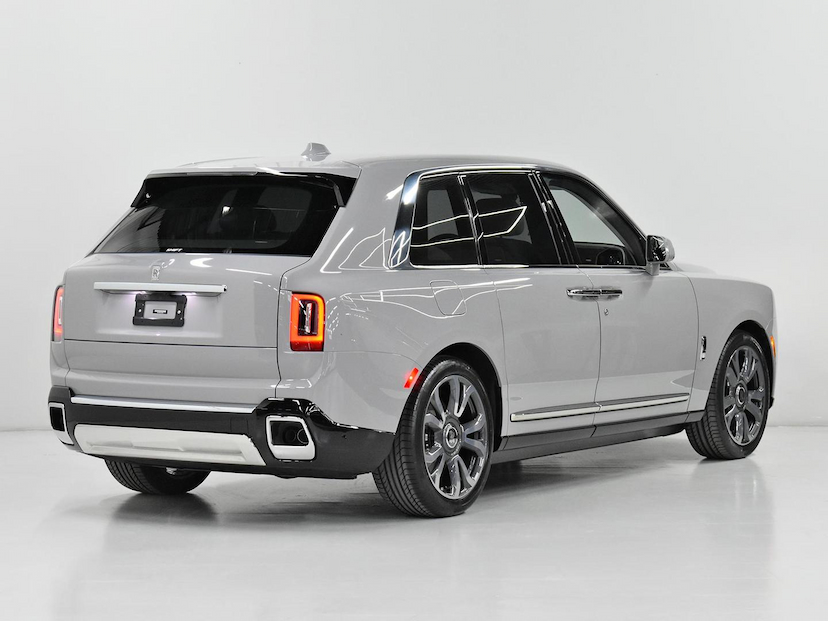 Foto do veículo ROLLS-ROYCE CULLINAN  6.7 V12 AUT. 2026 35 KM 8.000.000,00