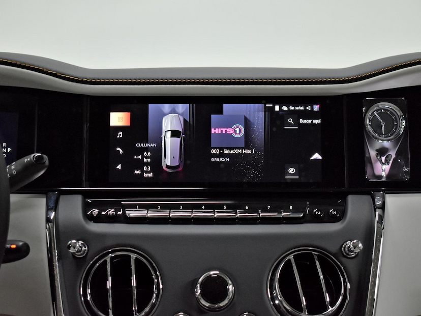 Foto do veículo ROLLS-ROYCE CULLINAN  6.7 V12 AUT. 2026 35 KM 8.000.000,00