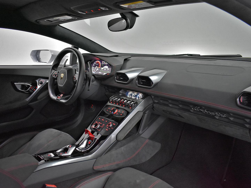 Foto do veículo LAMBORGHINI HURACÁN  LP 610-4 2015 13.965 KM 2.550.000,00