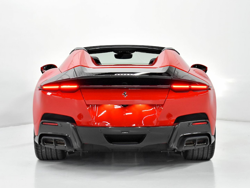 Foto do veículo FERRARI 12CILINDRI FERRARI  SPIDER 2026 90 KM 7.500.000,00