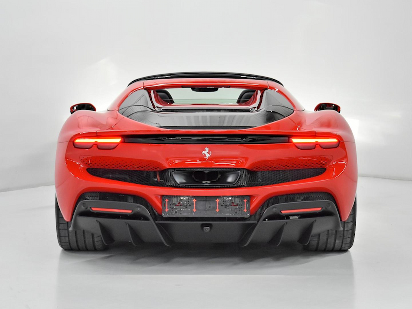 Foto do veículo FERRARI 296 GTB  GTS 2026 165 KM 3.900.000,00