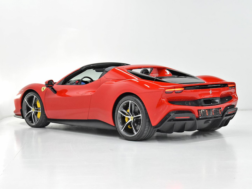 Foto do veículo FERRARI 296 GTB  GTS 2026 165 KM 3.900.000,00