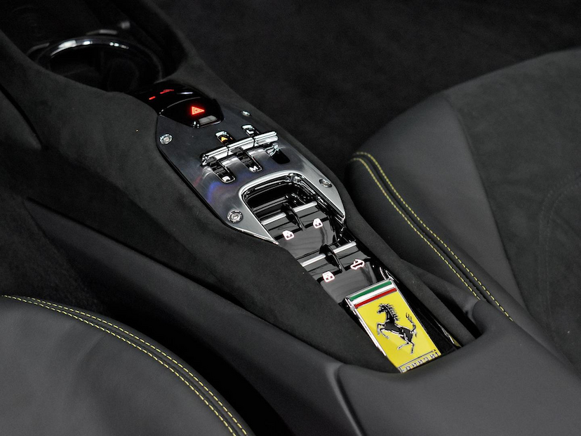 Foto do veículo FERRARI 296 GTB  GTS 2026 165 KM 3.900.000,00
