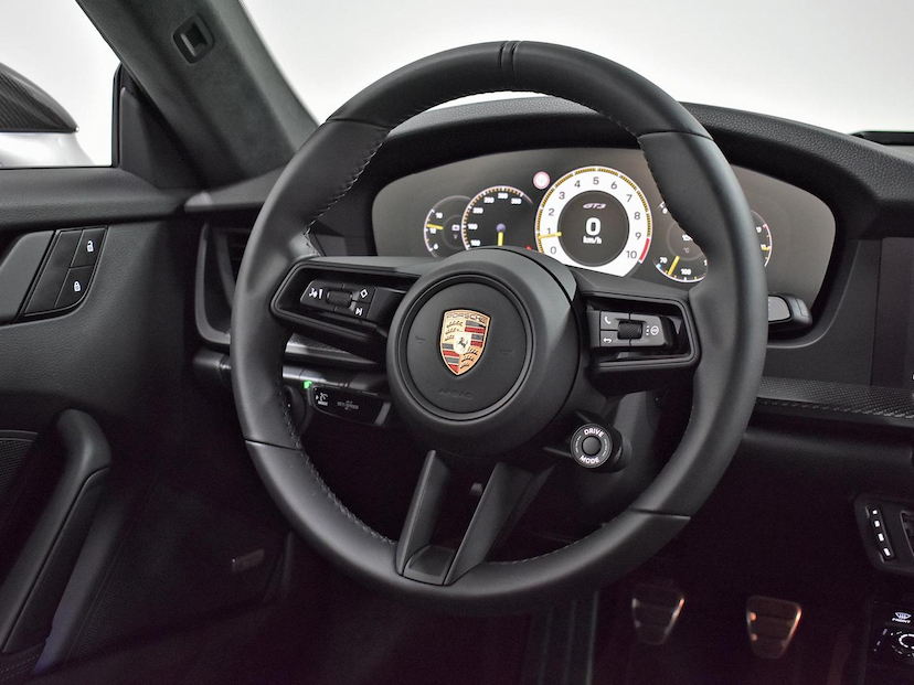 Foto do veículo PORSCHE 911  GT3 TOURING 2026 1.275 KM 2.350.000,00
