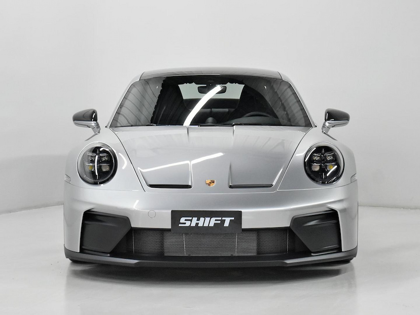 Foto do veículo PORSCHE 911  GT3 TOURING 2026 1.275 KM 2.350.000,00