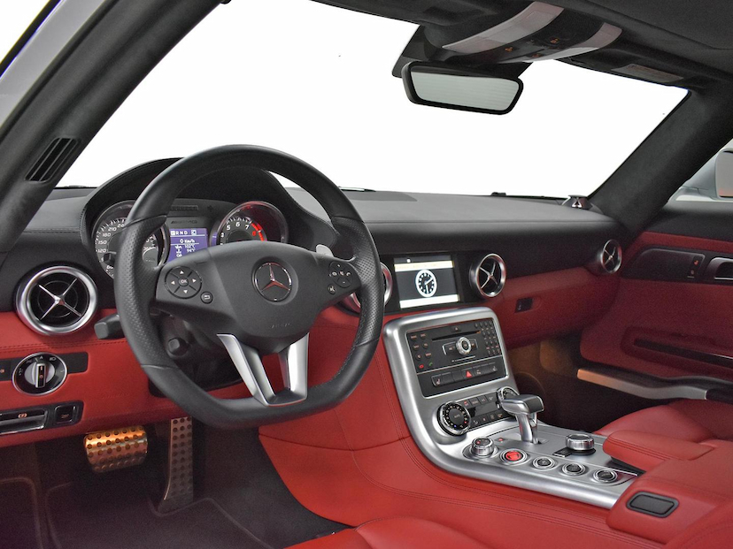Foto do veículo MERCEDES-BENZ SLS AMG  6.2 V8 AUT 2011 14.300 KM 1.890.000,00