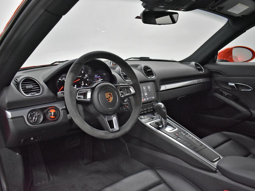 Foto do veículo PORSCHE 718  CAYMAN 2.0 300CV 2018 48.395 KM 398.000,00