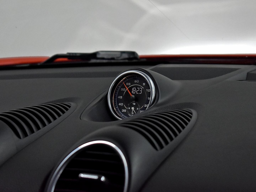 Foto do veículo PORSCHE 718  CAYMAN 2.0 300CV 2018 48.395 KM 398.000,00