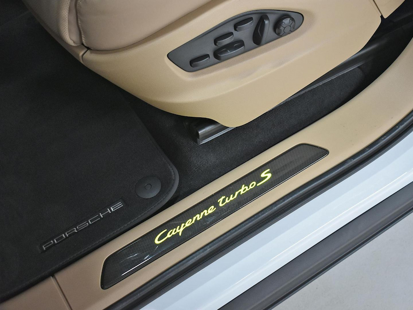Foto do veículo PORSCHE CAYENNE  CP TSP 2023 425 KM 890.000,00