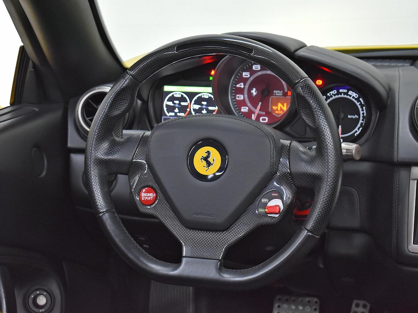 Foto do veículo FERRARI CALIFORNIA  2014 26.090 KM 1.450.000,00