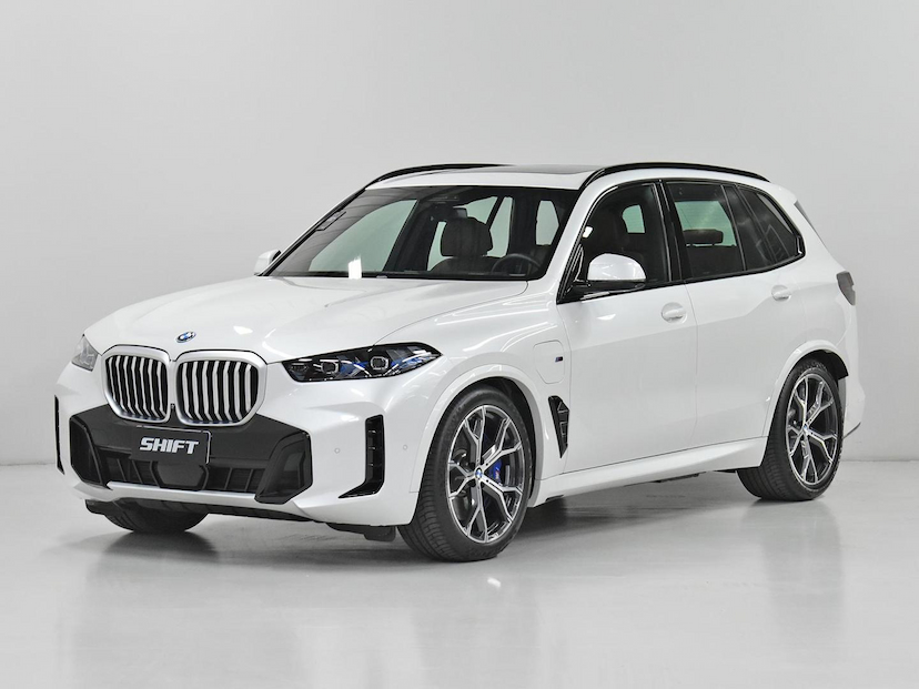 Foto do veículo BMW X5  XDRIVE 50E 3.0 M SPORT AUT. (HIBRIDO) 2026 13.005 KM 725.000,00